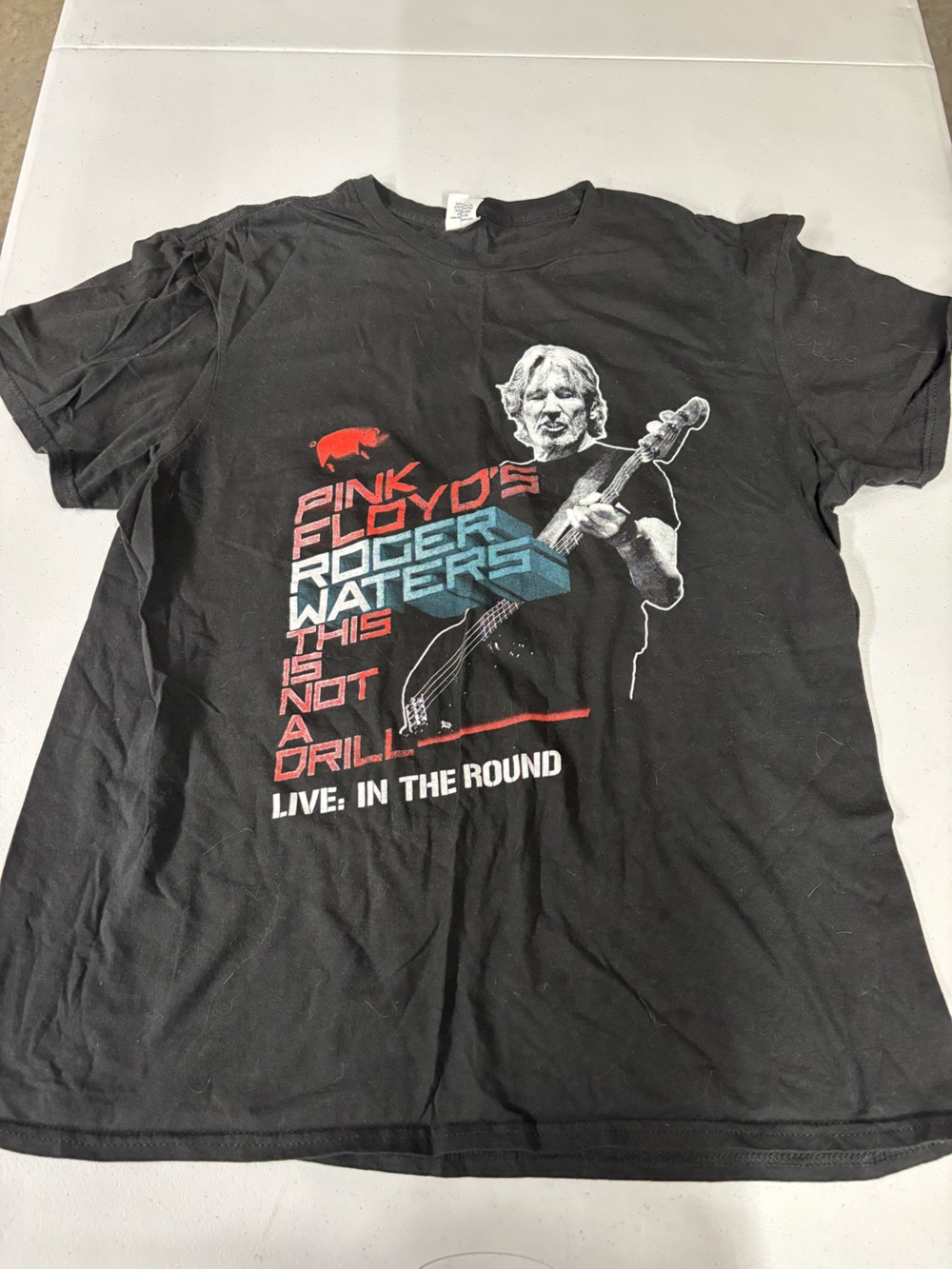 Gildan Black Pink Floyd 'Waters Live In The Round' Graphic Tee